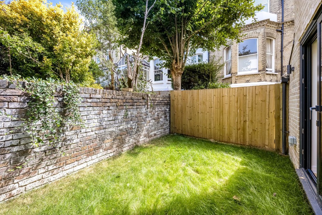 House in Palmeria, Hove, England 4 - 18495014