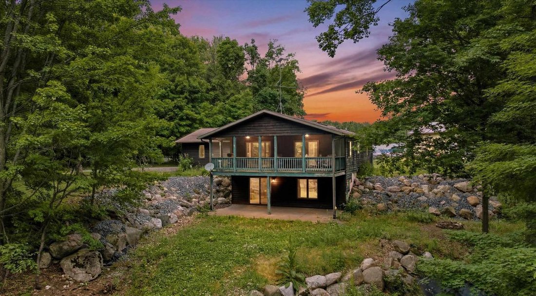 House in Medford, Wisconsin, United States 4 - 18494590