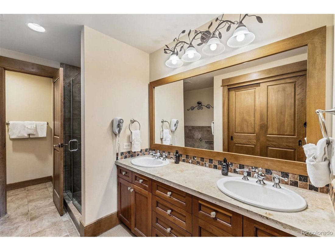 Condo in Dillon, Colorado, United States 4 - 18493072