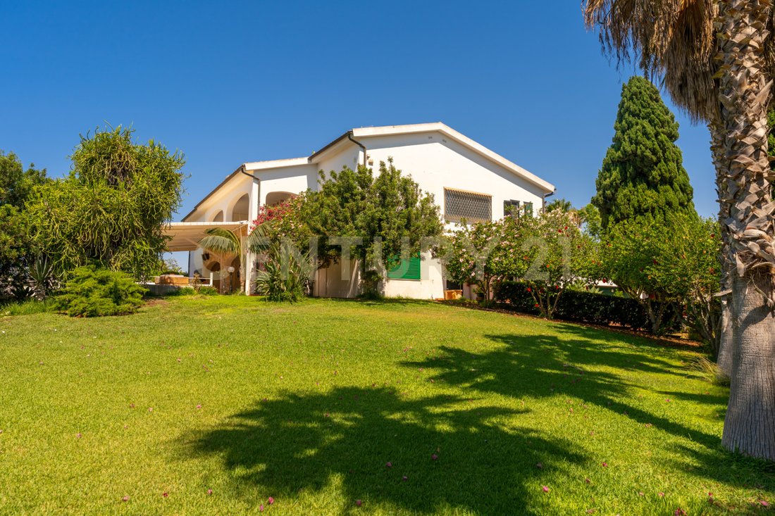 Villa in Scicli, Sicily, Italy 1 - 18493051
