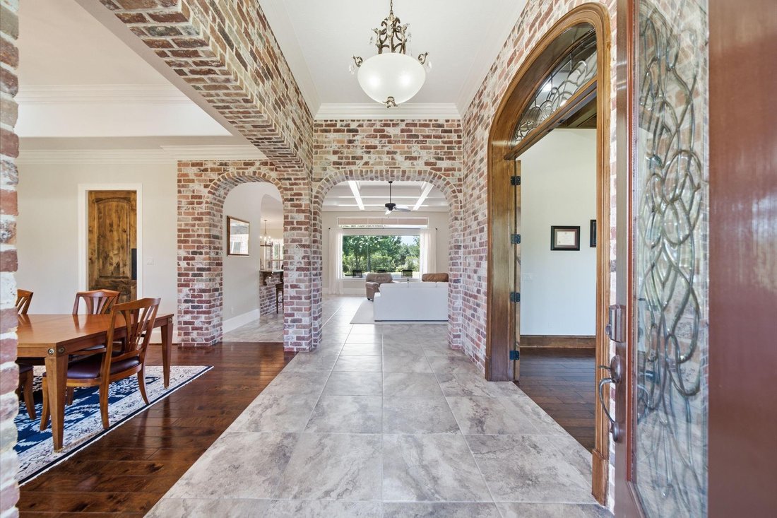 House in Fulshear, Texas, United States 5 - 18494118