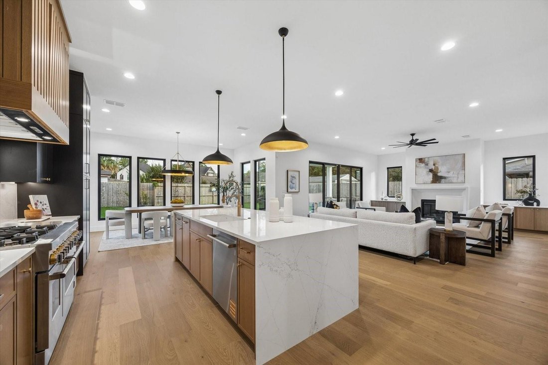 House in Houston, Texas, United States 3 - 18494116