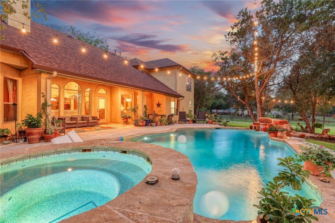 House in Garden Ridge, Texas, United States 5 - 18494904