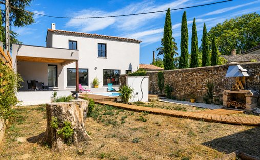 Villa in Uzès, Occitania, France 1