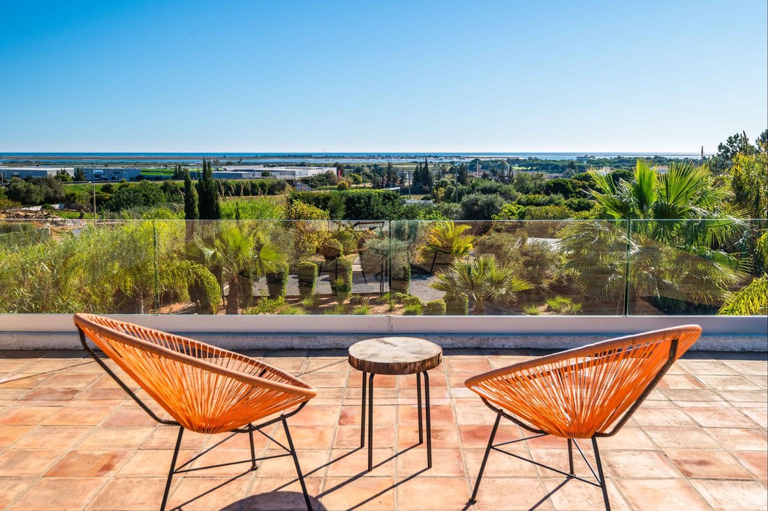 Villa in Quelfes, Algarve, Portugal 2 - 16528643