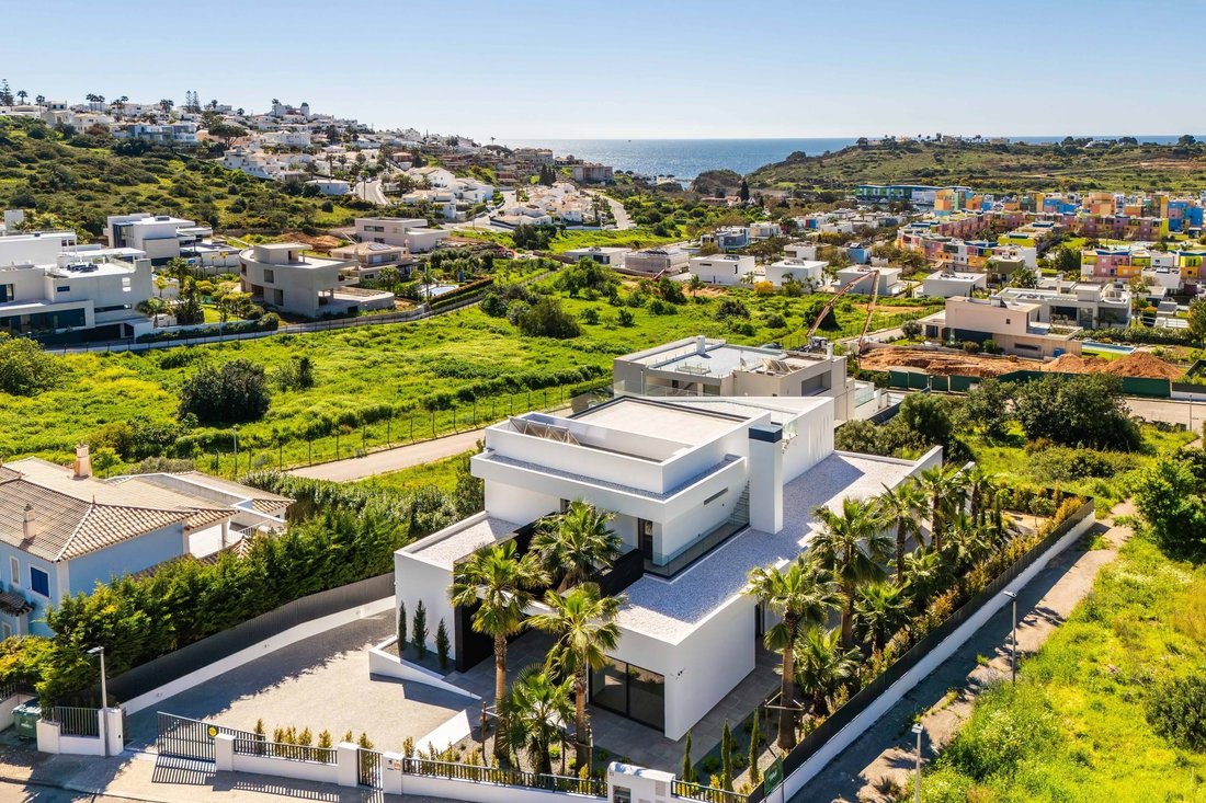 Villa in Praia dos Pescadores, Olhos de Agua, Portugal 2 - 15630669