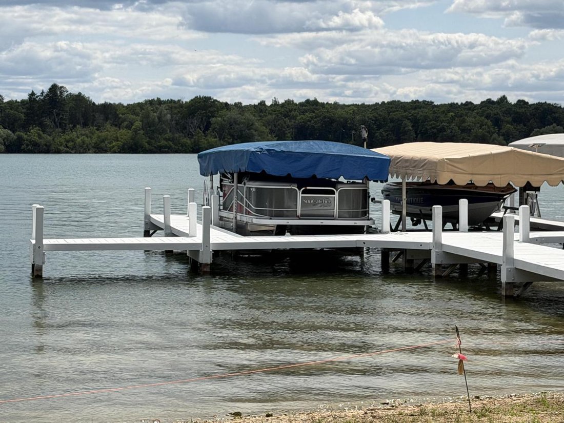 Condo in Okauchee Lake, Wisconsin, United States 5 - 18207457