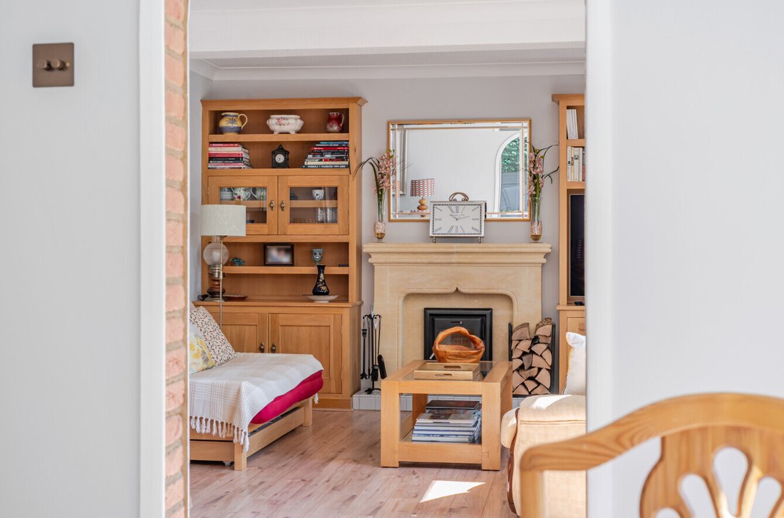Haus in Surrey, England 5 - 18493185