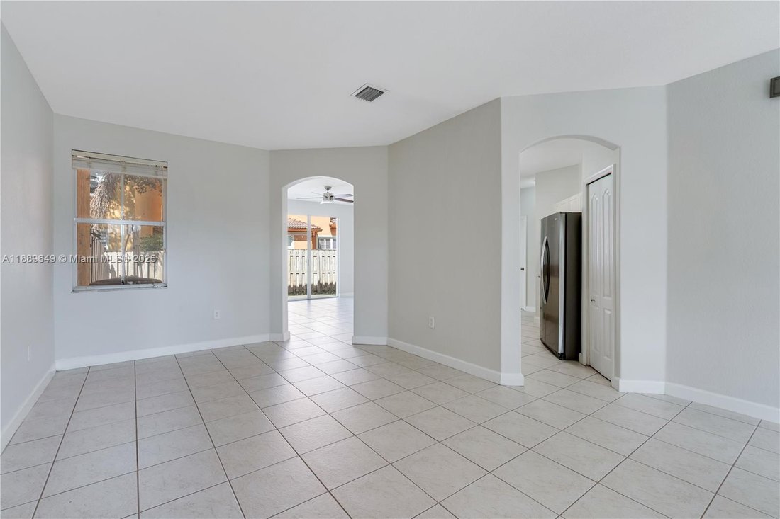 House in Doral, Florida, United States 4 - 18493447