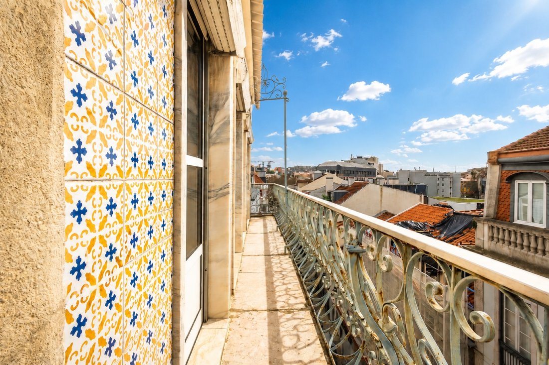 Apartment in Arroios, Lisbon, Portugal 1 - 17285056