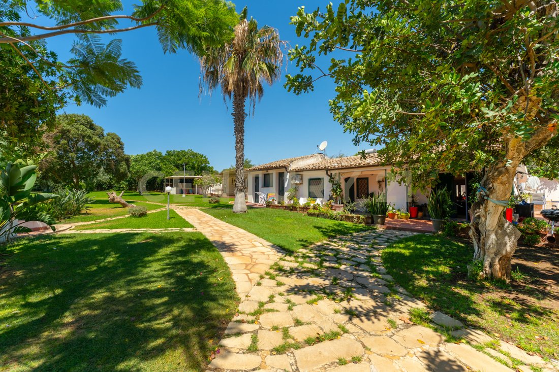 Villa in Scicli, Sicily, Italy 4 - 18493051