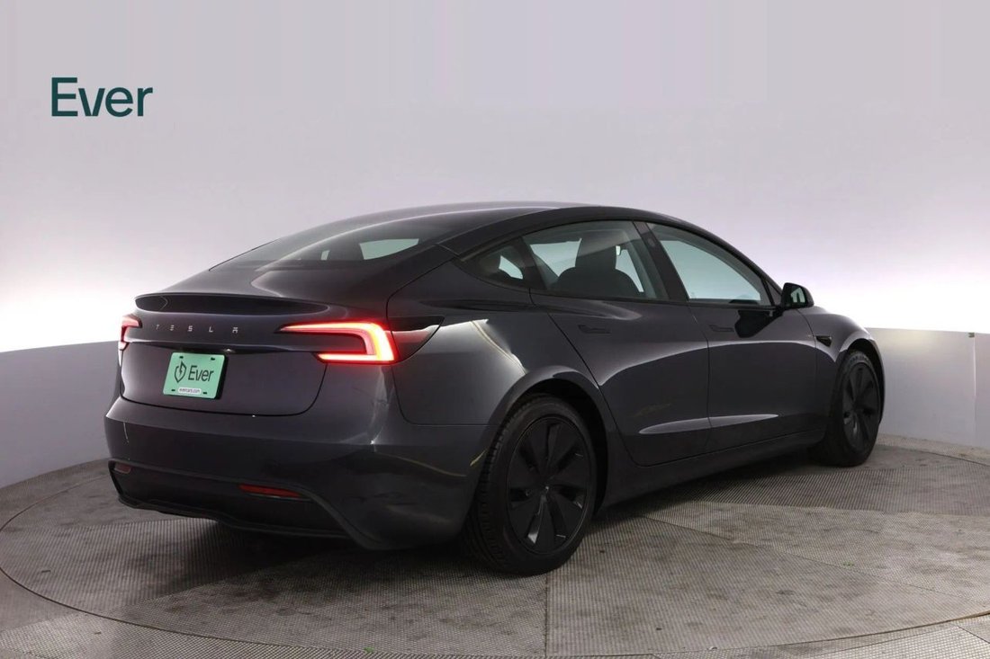 Sedan in San Francisco, CA, United States 3 - 18338434