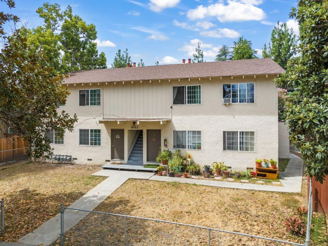 San Jose, California, United States 3 - 18493150