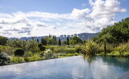 Villa in Saint-Rémy-de-Provence, Provence-Alpes-Côte d'Azur, France 1