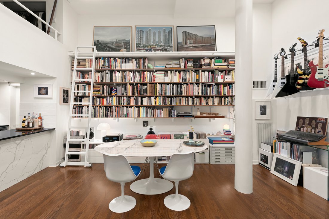Co Op in New York, New York, United States 5 - 18495015