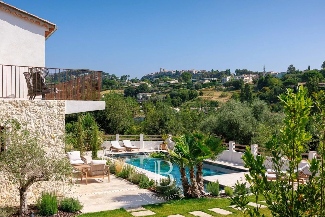 Villa in Saint-Paul-de-Vence, Provence-Alpes-Côte d'Azur, France 3 - 18495298