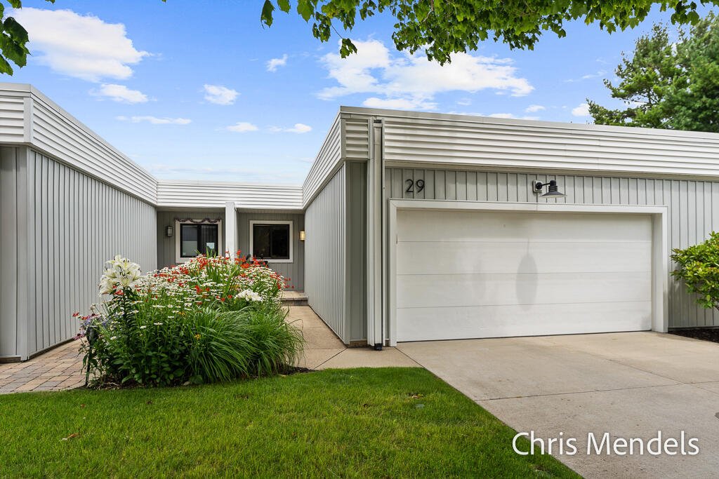 Condo in Grand Haven, Michigan, United States 2 - 18493034