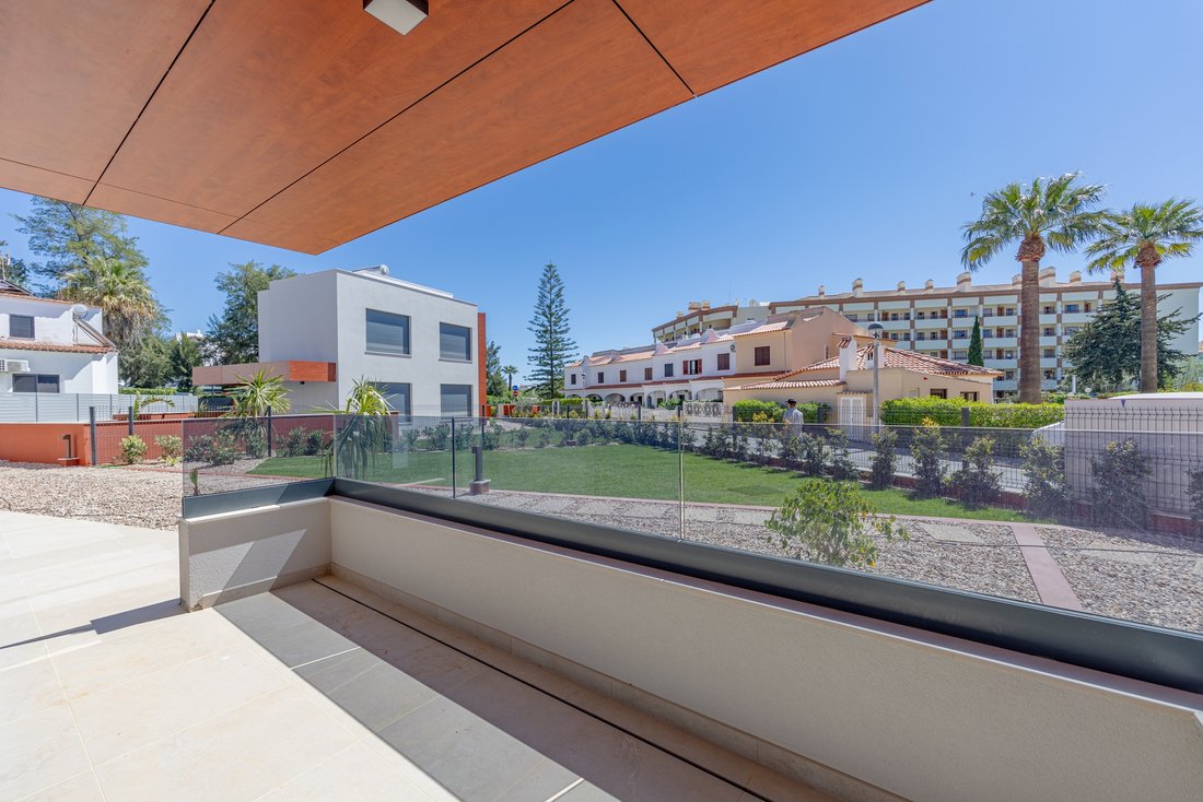 Apartment in Vilamoura, Quarteira, Algarve 1 - 18221363