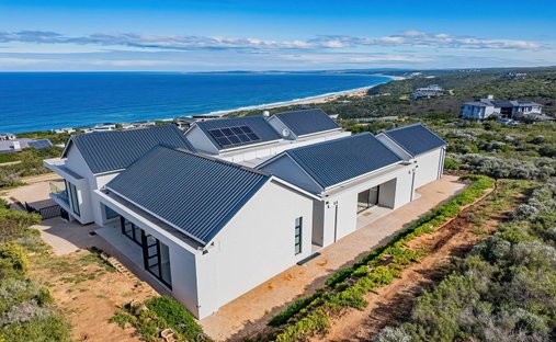 House in Mossel Bay, Western Cape, South Africa 1