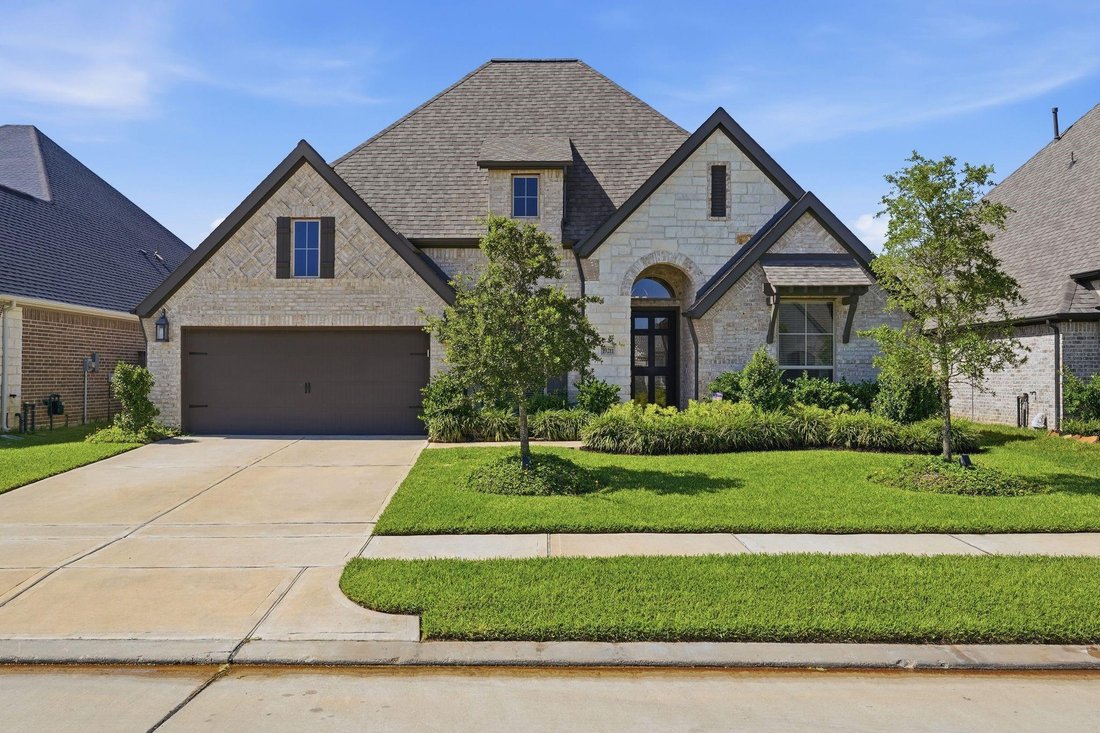 House in Tomball, Texas, United States 3 - 18494044