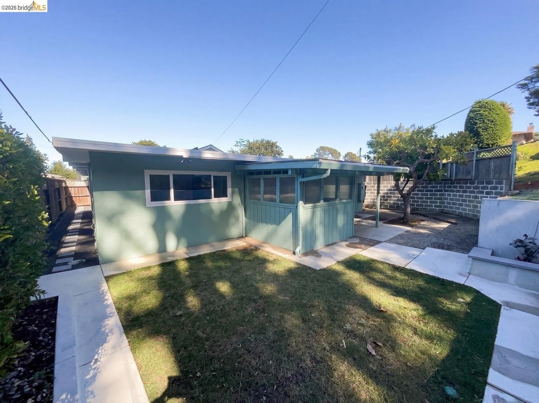 House in San Bruno, California, United States 5 - 17417057