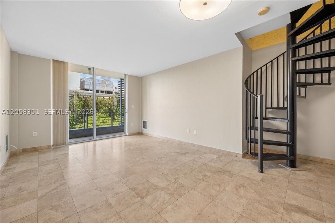 Condo in Miami, Florida, United States 1 - 18493455