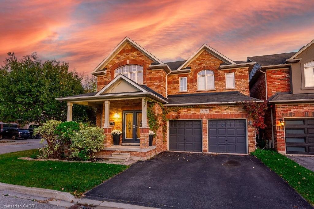 House in Burlington, Ontario, Canada 3 - 18494927