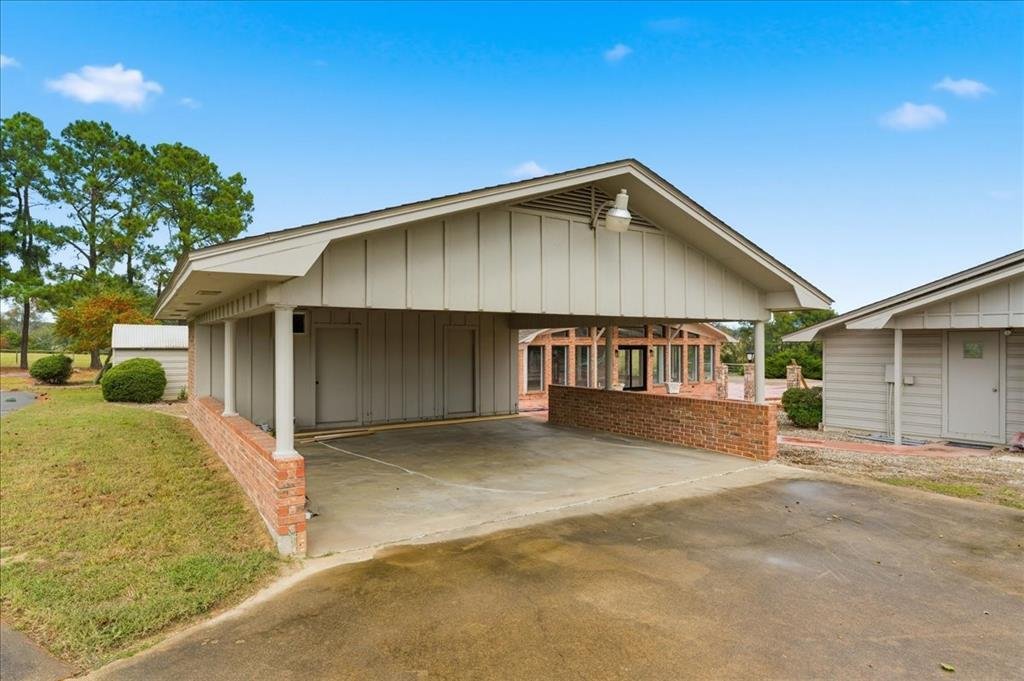 Farm Ranch in Yantis, Texas, United States 4 - 18494327
