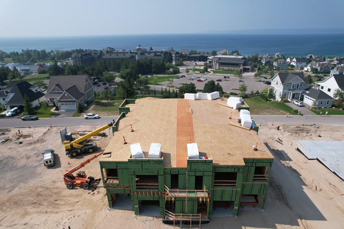 Condo in Petoskey, Michigan, United States 3 - 18022103