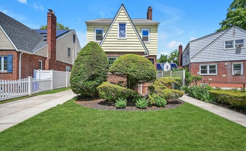 House in New York, New York, United States 1