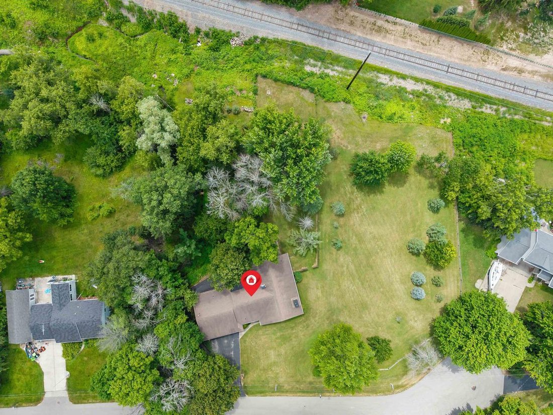 House in Menasha, Wisconsin, United States 3 - 18439026