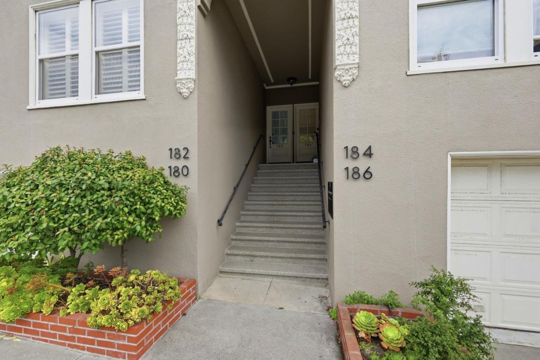 Condo in San Francisco, California, United States 5 - 18493136