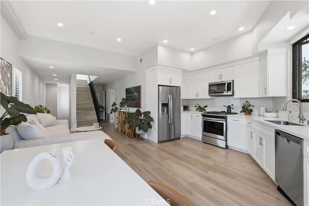 Newport Beach, California, United States 4 - 18208090