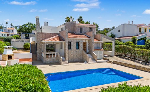 Villa in Sao Bras de Alportel, Algarve, Portugal 1
