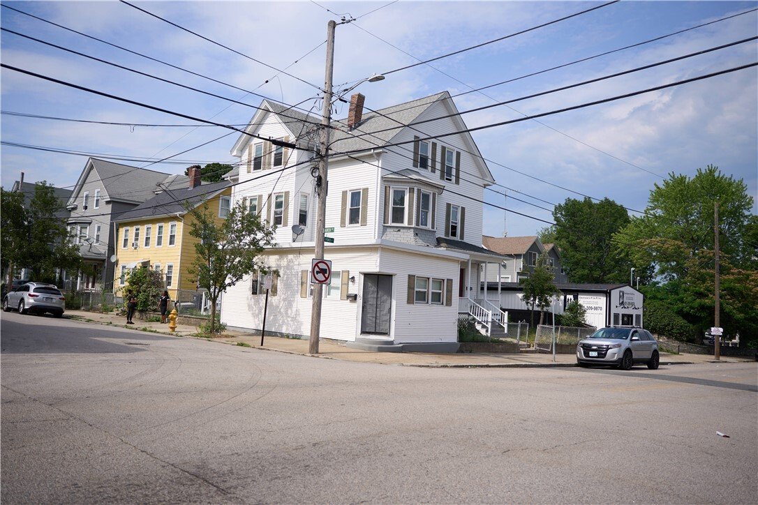 Pawtucket, Rhode Island, United States 4 - 18494567