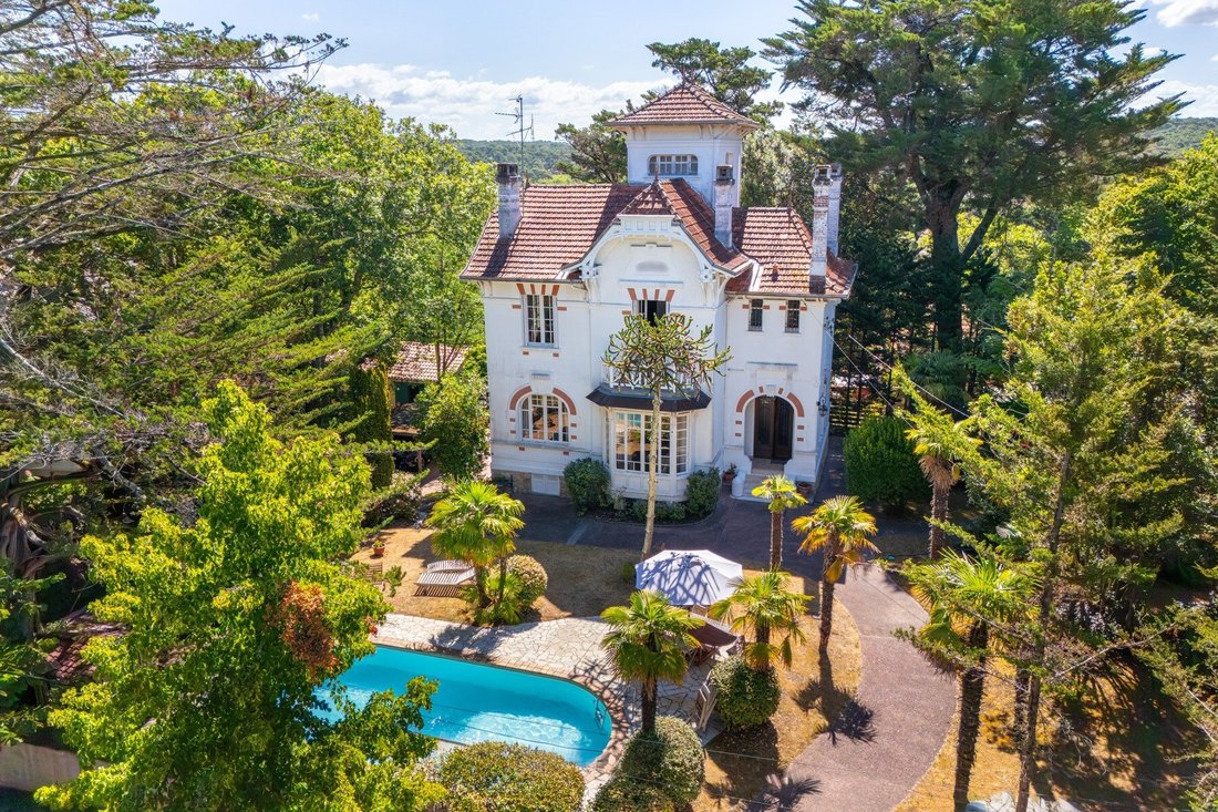 House in Aiguillon, Arcachon, France 1 - 18438782