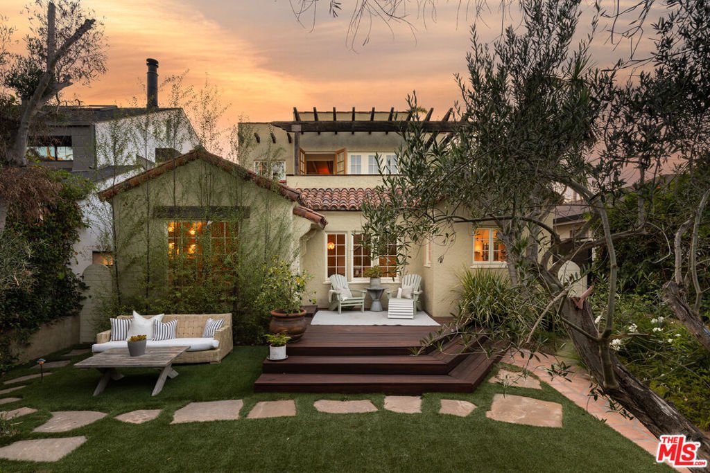 House in Los Angeles, California, United States 1 - 18494448