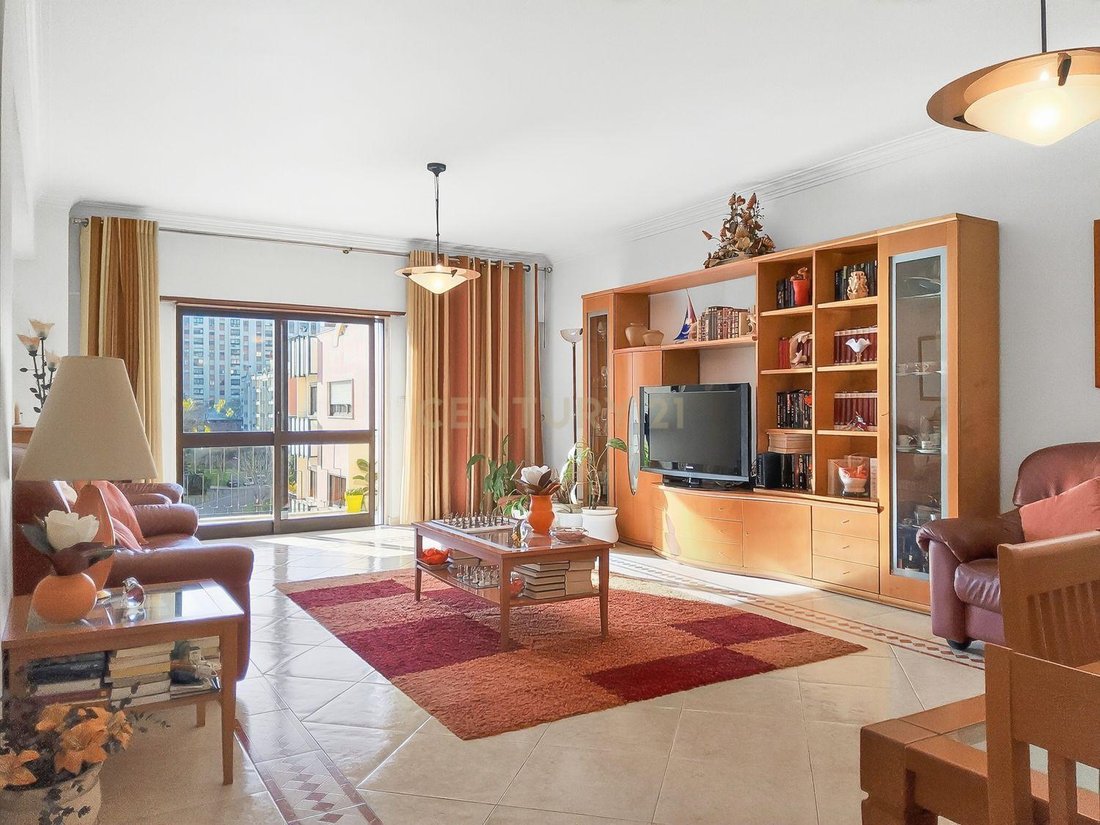 Apartment in Alfragide, Lisbon, Portugal 2 - 18494942