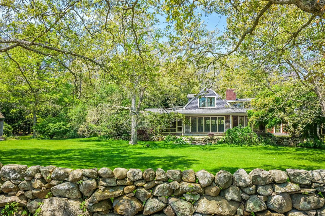 House in Oak Bluffs, Massachusetts, United States 1 - 18492998