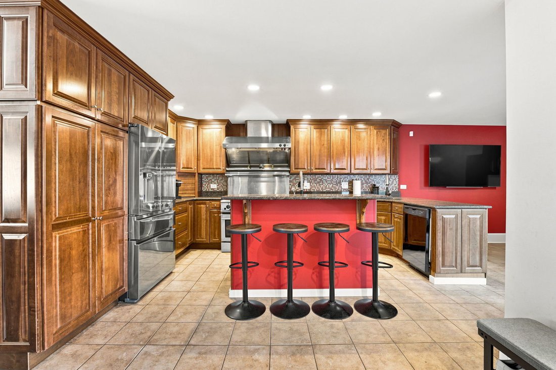 House in Clarendon Hills, Illinois, United States 4 - 18494676