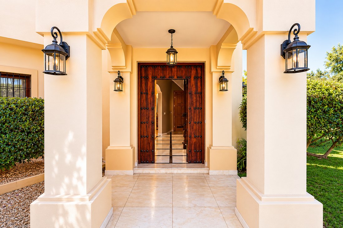 Villa in Benahavis, Andalusia, Spain 5 - 18493476
