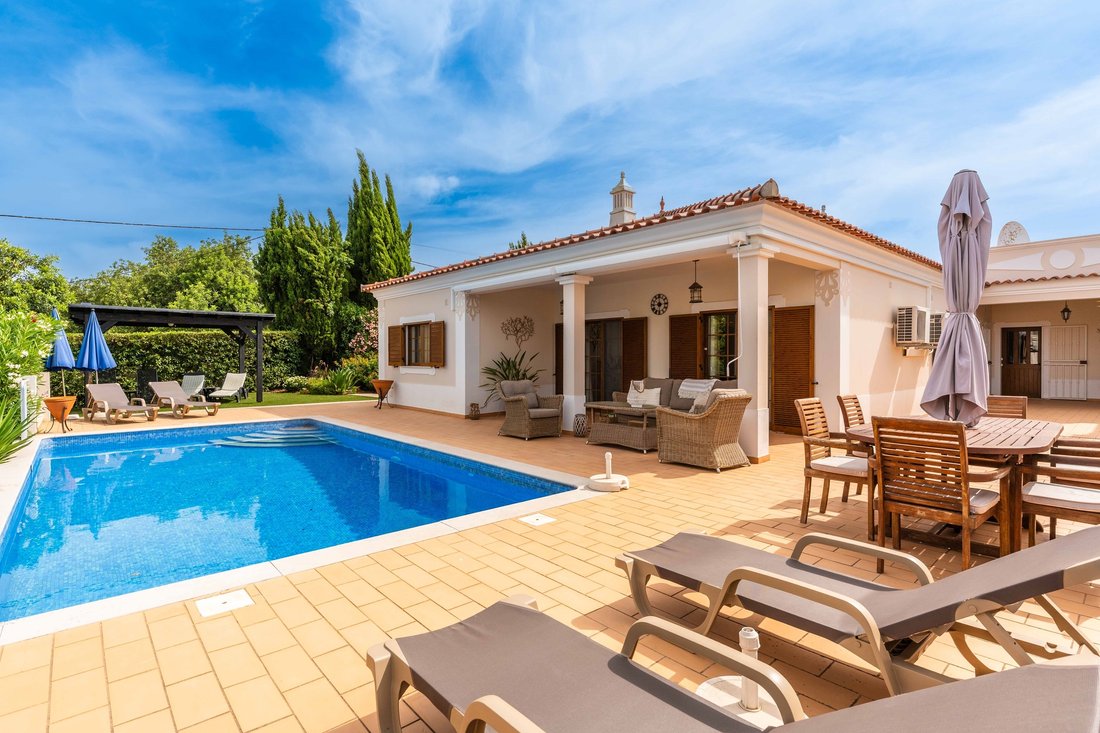 Villa in Sao Bras de Alportel, Algarve, Portugal 1 - 18374747