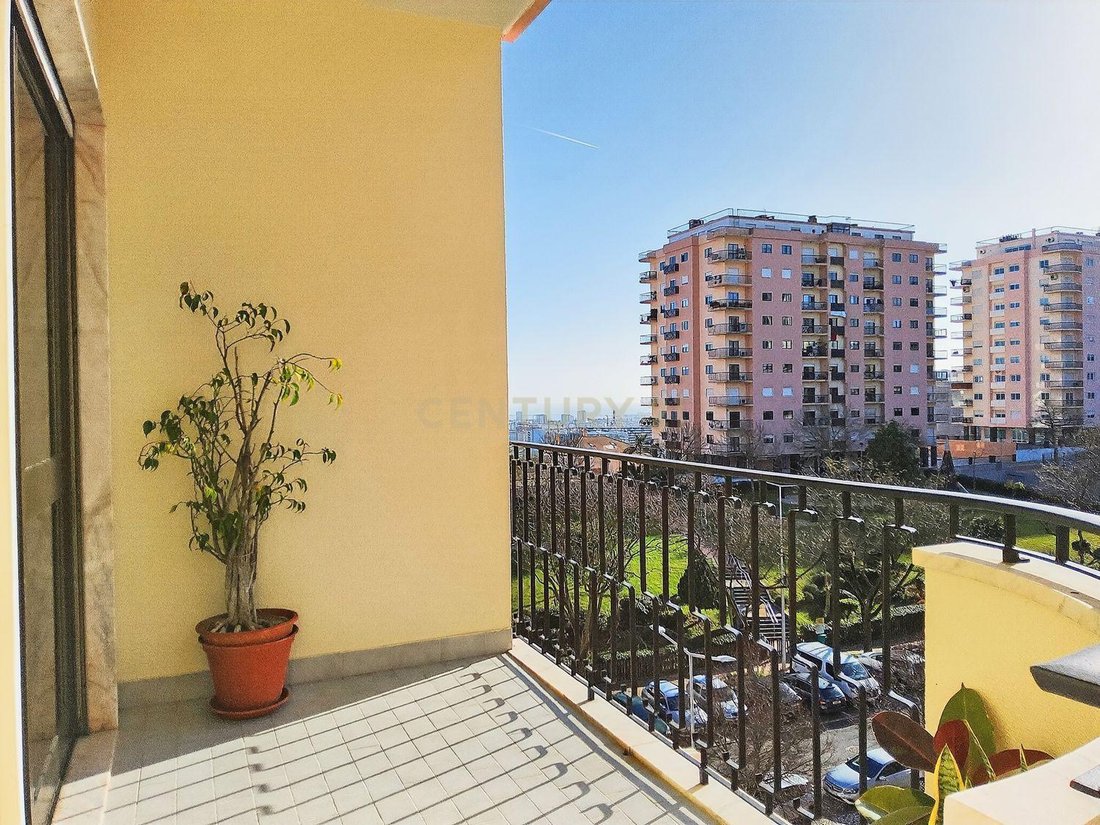 Apartment in Alfragide, Lisbon, Portugal 5 - 18494942