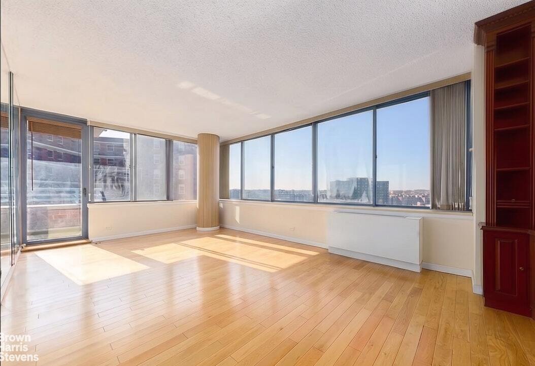 Condo in New York, New York, United States 1 - 18493643