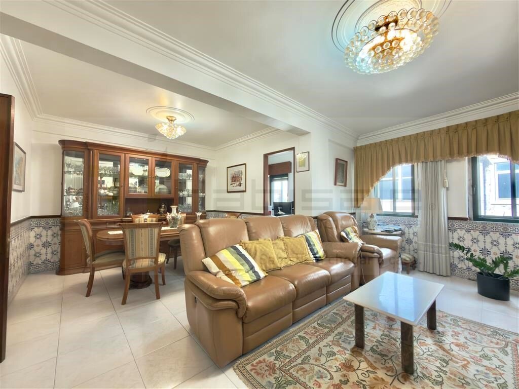 Apartment in Venteira, Lisbon, Portugal 2 - 18495237