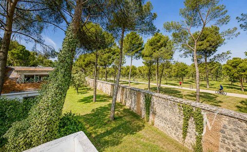 Villa in Fuencarral-El Pardo, Madrid, Spain 1