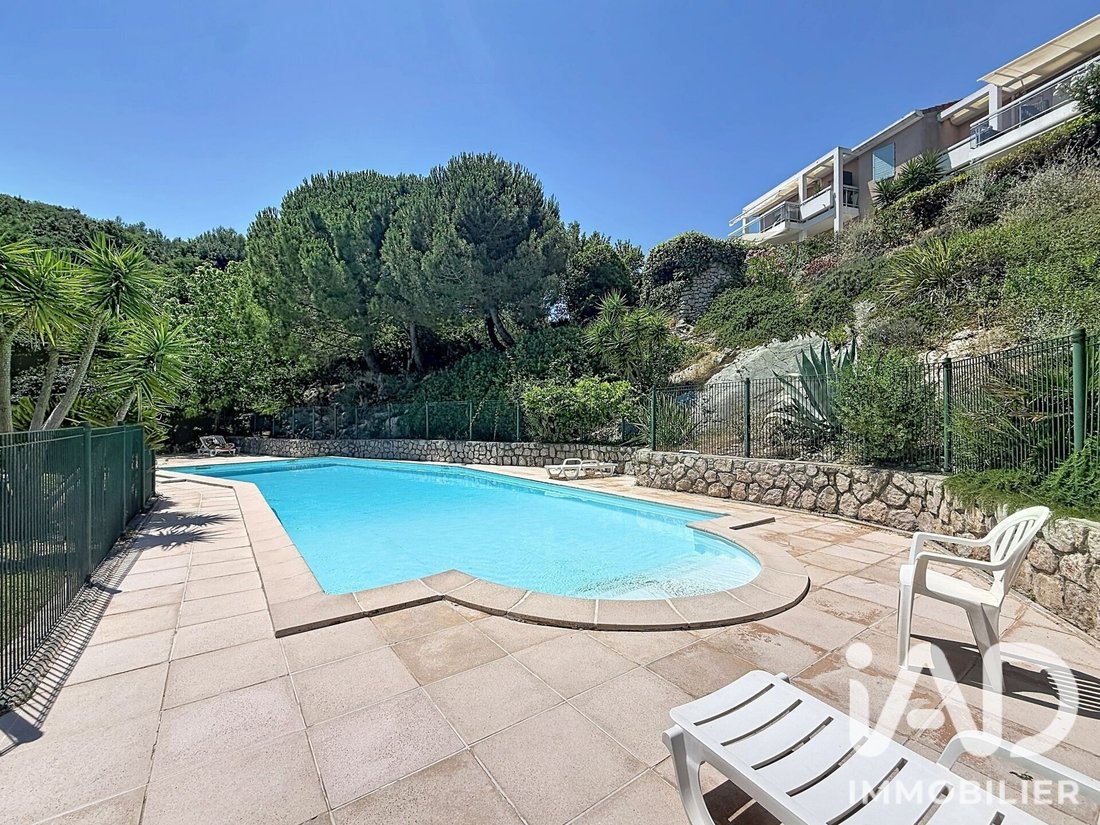 Wohnung in Èze, Provence-Alpes-Côte d'Azur, Frankreich 1 - 18495750