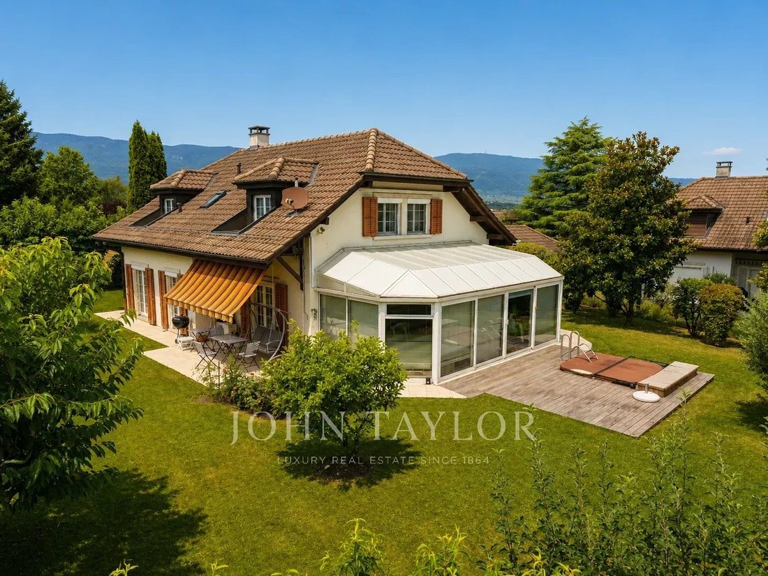 Casa en Chavannes-de-Bogis, Valdia, Suiza 1 - 18495312