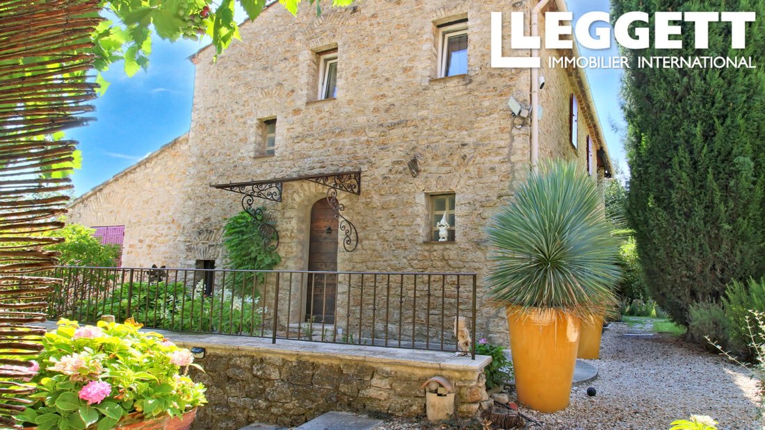 House in Apt, Provence-Alpes-Côte d'Azur, France 1 - 18494997