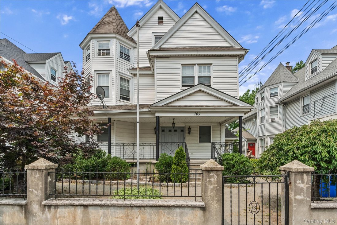 House in Yonkers, New York, United States 1 - 18493551